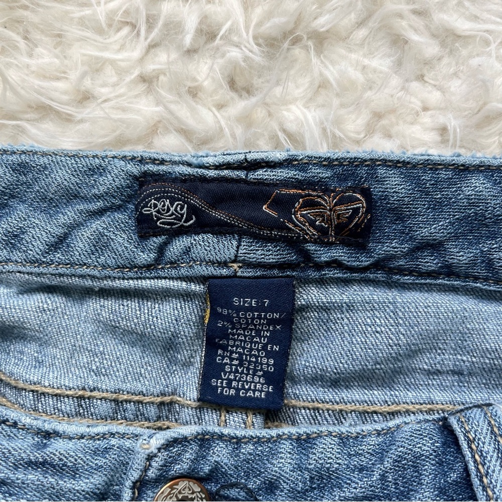 Roxy Cuffed Capri Jeans Mid Rise Blue Light Wash Size 7 Excellent Used Condition - Picture 5 of 5